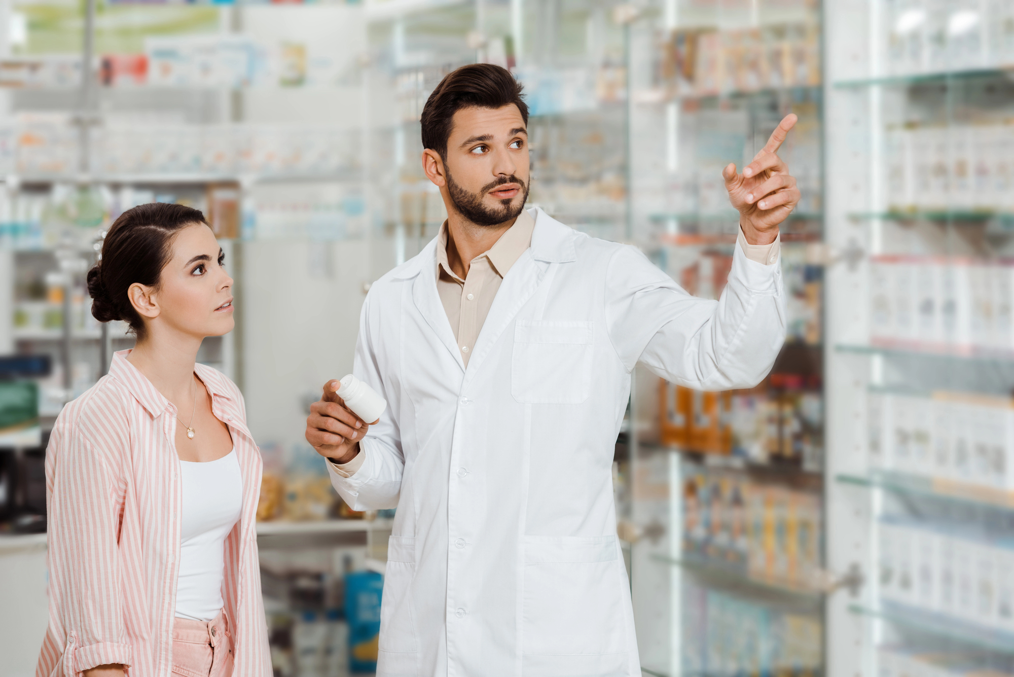 hombre farmaceuta